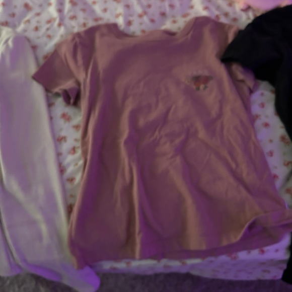 clothes - Picture 6 of 7